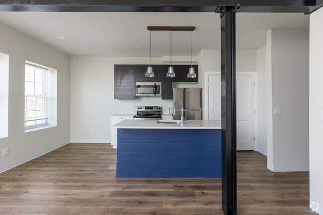 2BR, 1BA - 800SF, Kitchen