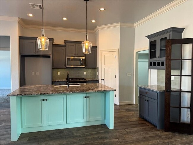 Photo - 8409 NW 133rd St