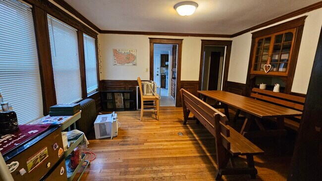 Photo - 16 Gerald Rd Unit 1