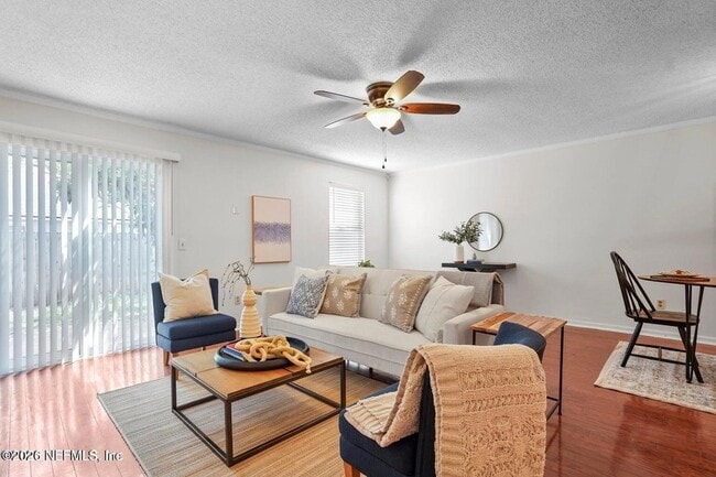 Photo - 12054 Cobblewood Ln N