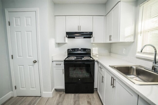 Photo - 11314 N 52nd St Unit B17