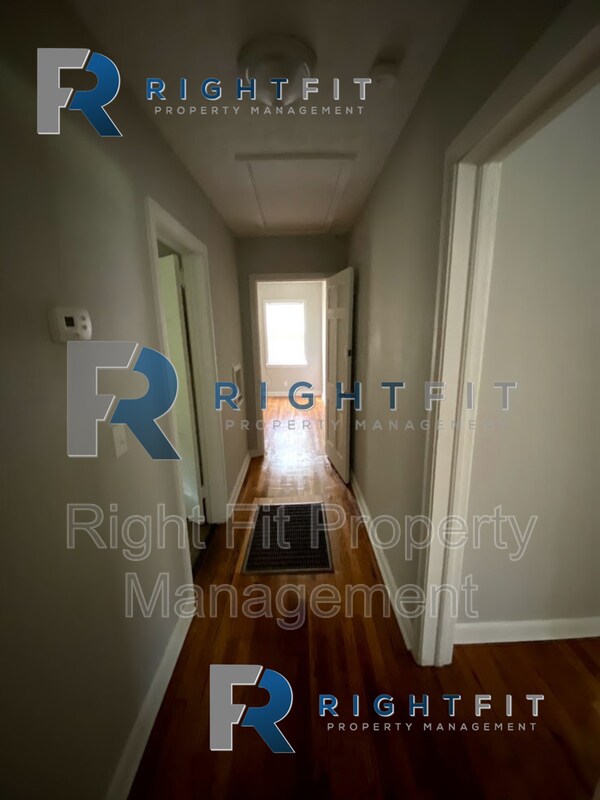 Photo - 2920 King St