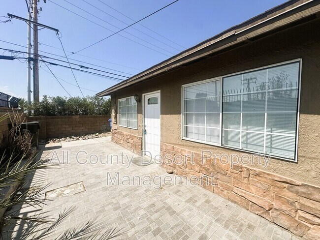 Photo - 66425 First St Unidad B