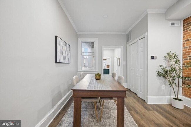 Photo - 1108 S Clinton St