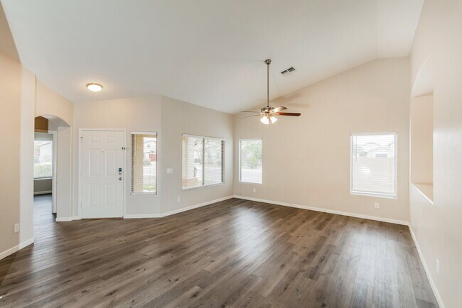 Photo - 2246 S 85th Dr