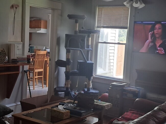 Photo - 410 W Columbia Ave Unit #1