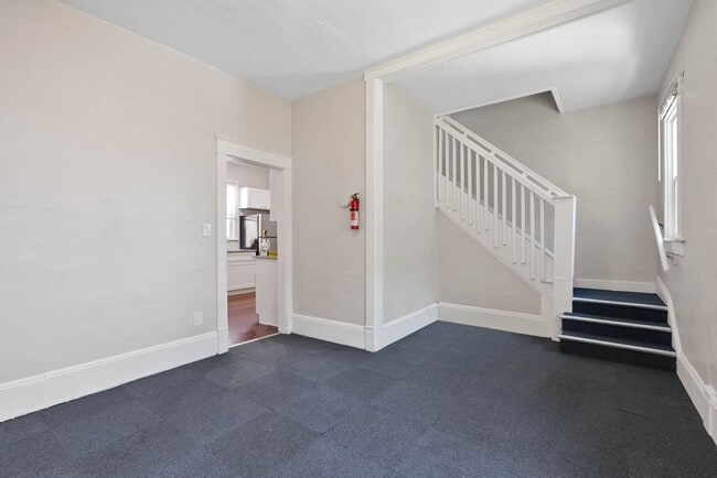 Photo - Renovated 5 Bed, 2 Bath House + Office EWU Off Campus Housing! AVAILABLE 7/20!