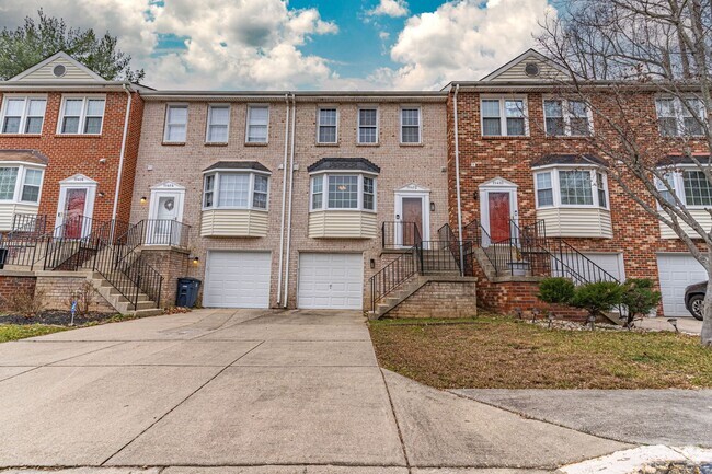 Building Photo - Charming 3 Bedroom Home in Prime Clinton L...