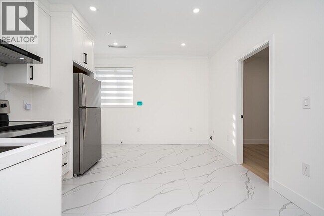 Photo - 4xxx W 28th Ave