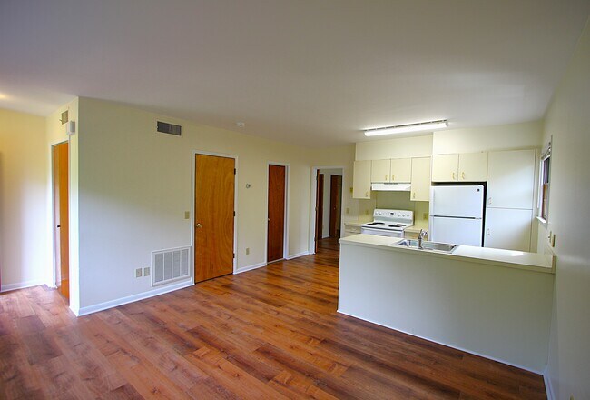 Photo - 3115 Albany Post Rd