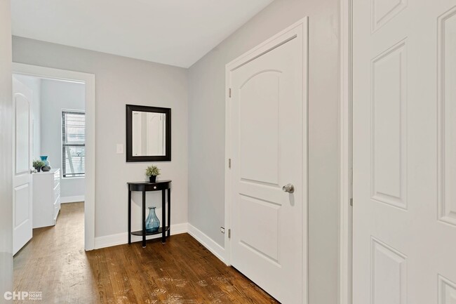 Photo - 414 E 44th St Unit 2