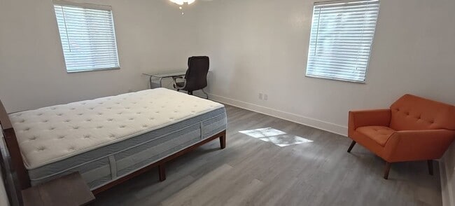 Photo - 6519 W Newberry Rd Unit 801