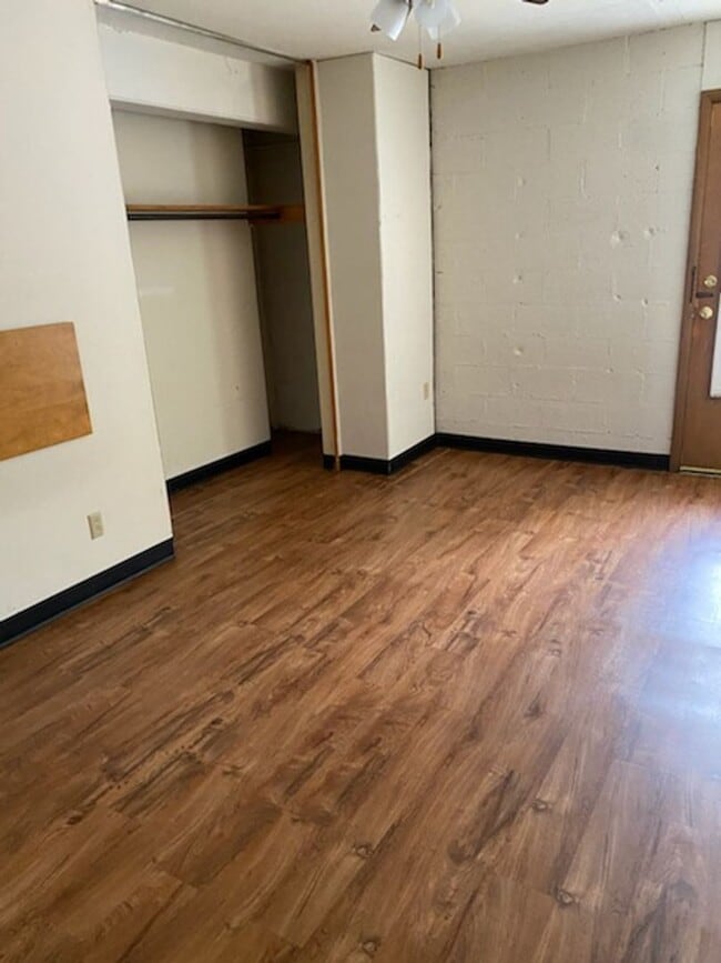 Photo - 1BR/1BA in Great West Campus Location Close to Downtown & Schools! Avail. 8/1/26 Unidad 208