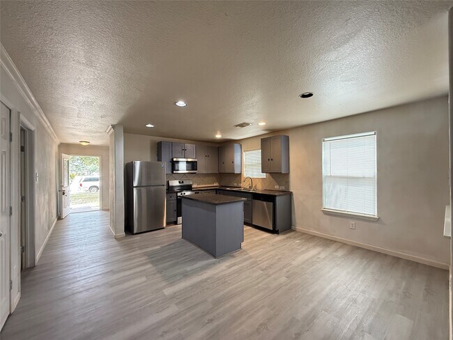 Photo - 17927 Branch Creek Dr