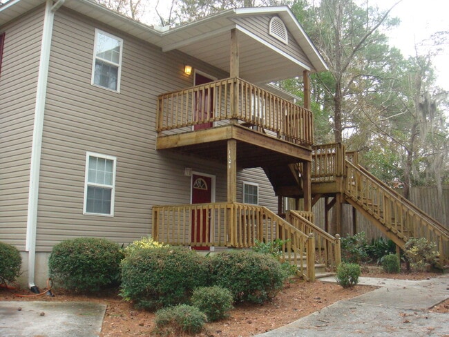Building Photo - 1101 Albert Rd Unit B