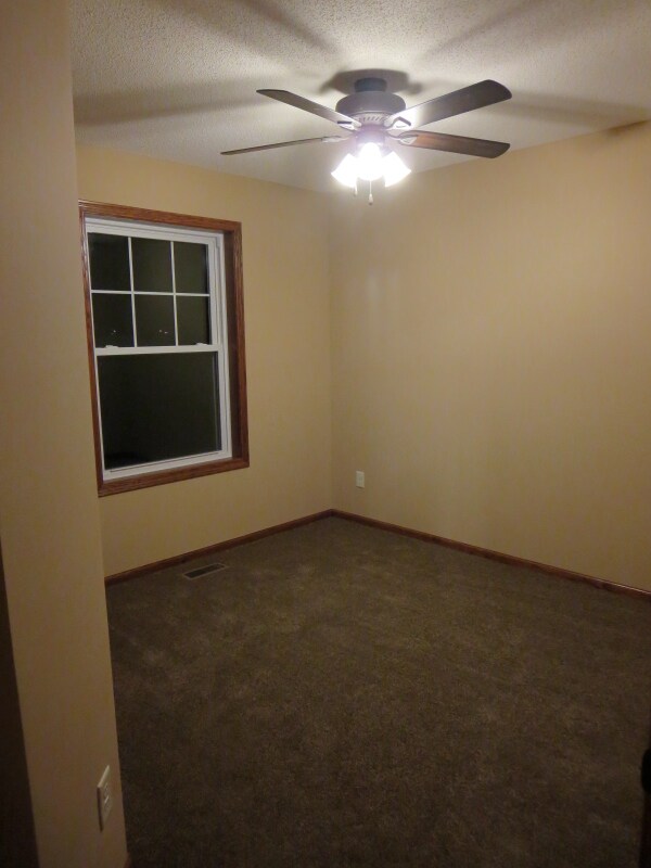 Photo - 1910 6th Ln SE