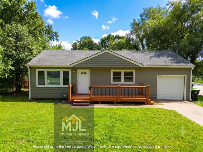 Photo - Updated 2 Bedroom/ 1 Bath Home in Belton *READY NOW*