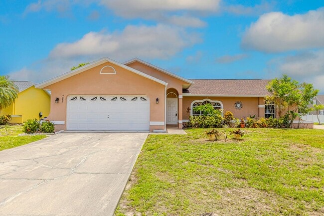 Building Photo - 9084 Caloosa Rd Rental
