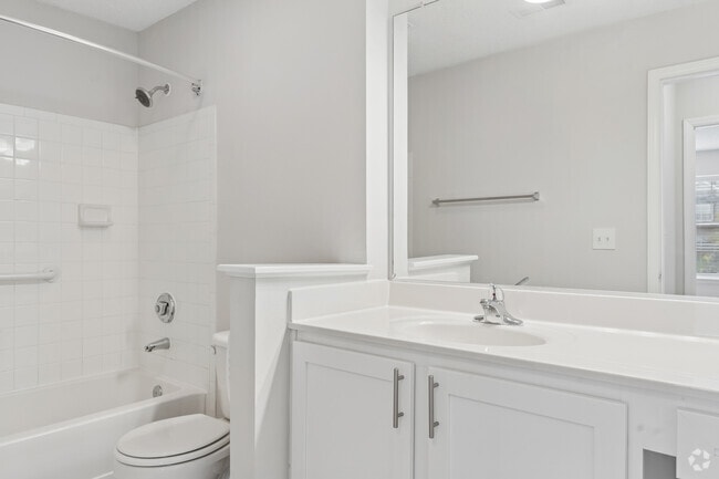 2BR, 2BA 1,533SF - Second Bathroom