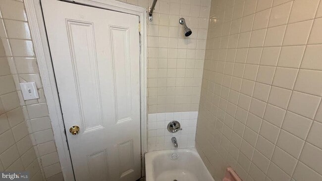 Photo - 2554 N Bouvier St