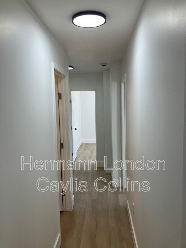 Photo - 5832-5834 Etzel Avenue