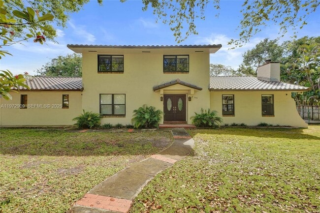 Building Photo - 9901 SW 79th Ave