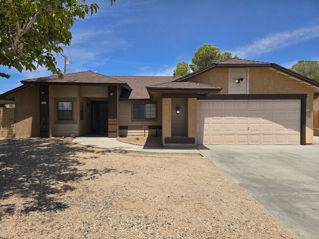 Photo - 10621 N Loop Blvd Casa