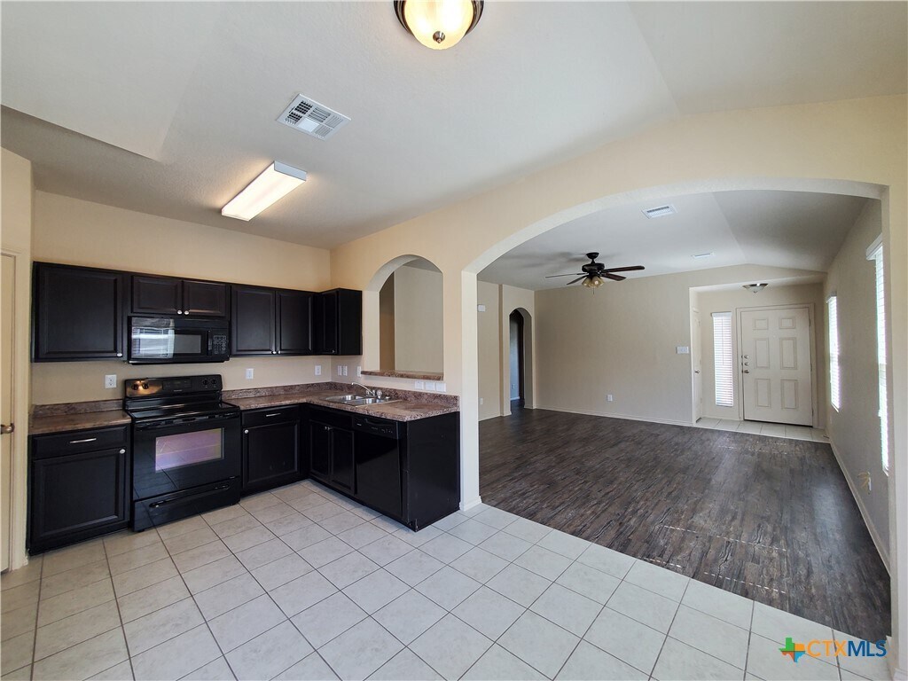 Photo - 1536 Gateshead Dr