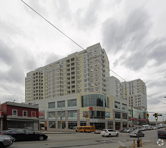 Primary Photo - Sky View Parc