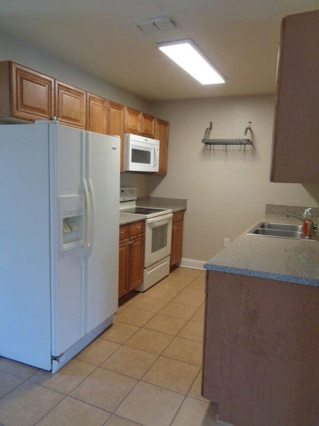 Photo - Great Location / Close to Hwy 85 & I-10
