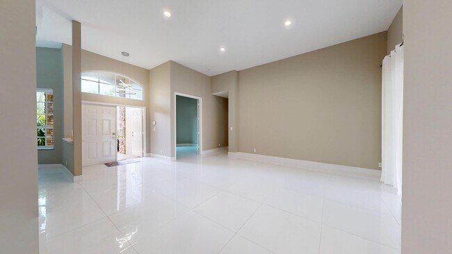 Photo - 9919 Royal Cardigan Way