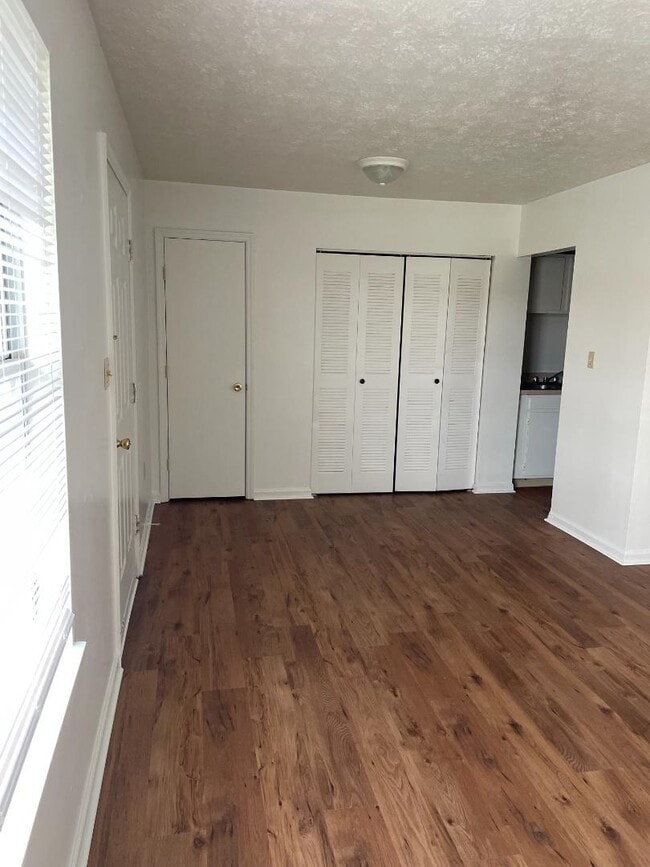 Photo - 98 Andrea Dr