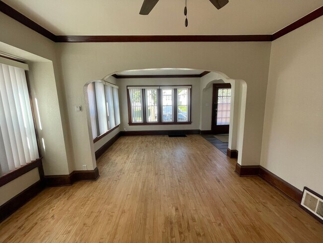 1622 S 58th St Unit Lower