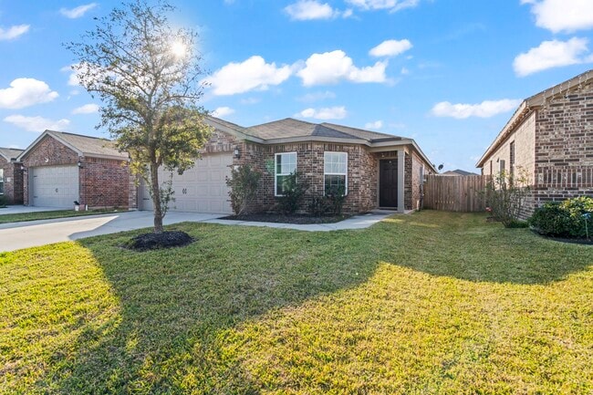 Photo - 15231 Central Lakes Dr