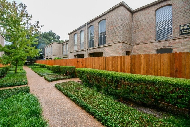 Building Photo - 4637 Wild Indigo St Unit 488 Rental