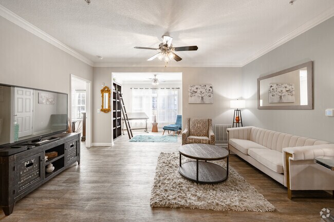 2BR, 2BA - 1,299SF - Living Room