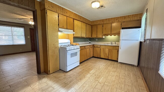 Photo - 102 Ridge Grove Dr