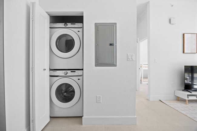 2 Bedroom 2 Bathroom - In Unit Laundry
