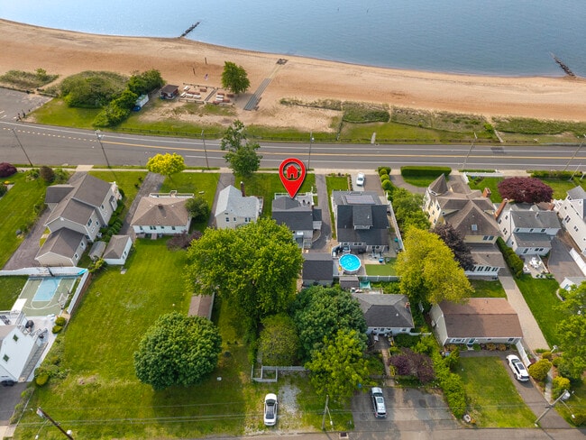 Photo - 792 Ocean Ave