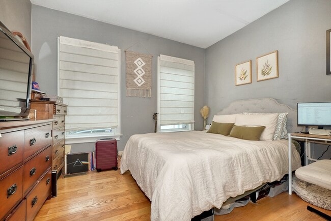 Photo - 227 Bowen St Unit 1