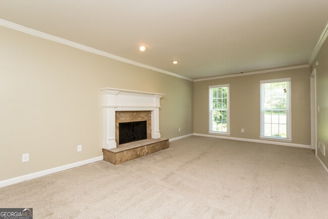 Photo - 320 Sumter Dr NE