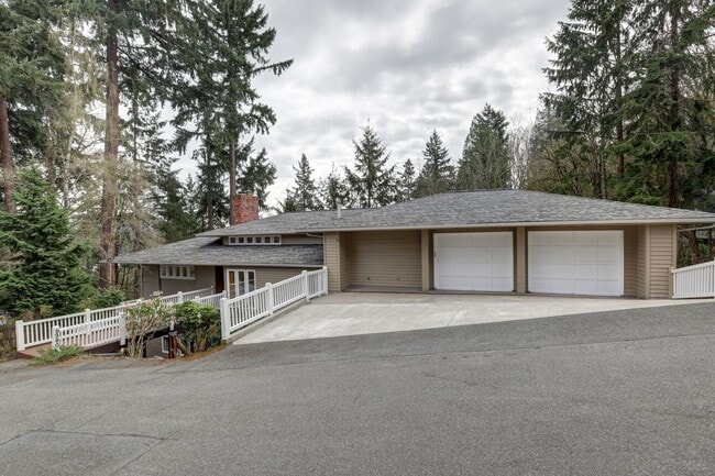 Photo - Where Architecture Meets Nature – Private Mercer Island Gem