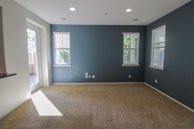 Photo - 4 bedroom 2.5 bathroom condo in Broad Street Village Complex