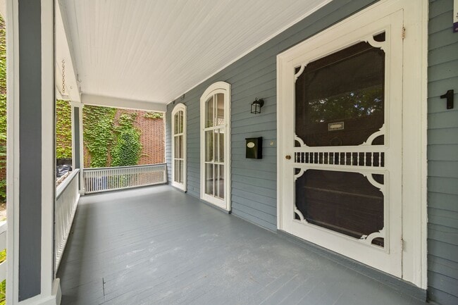 Photo - 1906 Orrington Ave Unidad 1