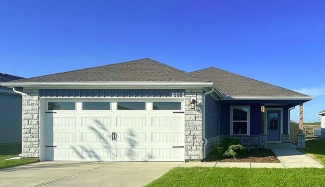 Building Photo - 598 Fountain St