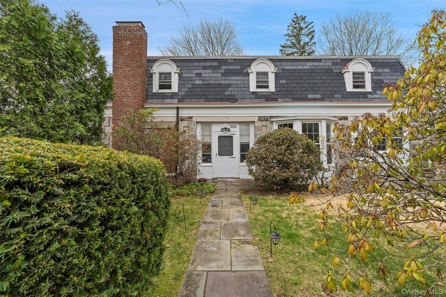 Photo - 598 N Lake Blvd