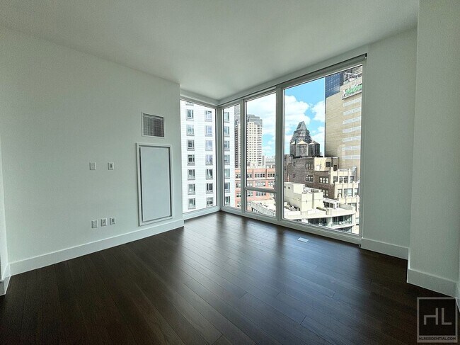 Photo - East 44th Street Unidad 22L