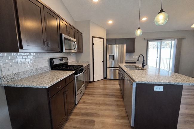 Photo - Beautiful 3bed 2bath Including a Master Suite