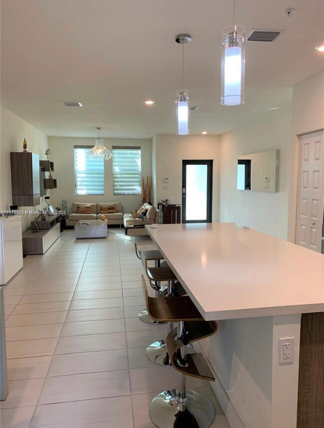 Photo - 10479 NW 82nd St