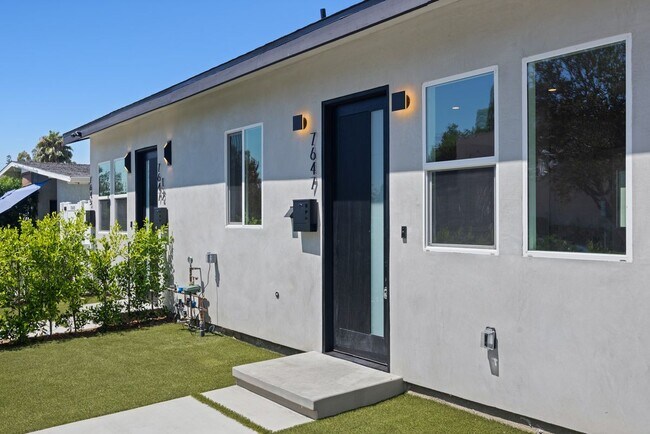 7647 Melvin Ave
